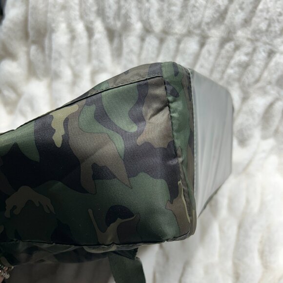 EUC Lug Hatchback 3 RFID Backpack in Camo Green - Travel Bag main image 10
